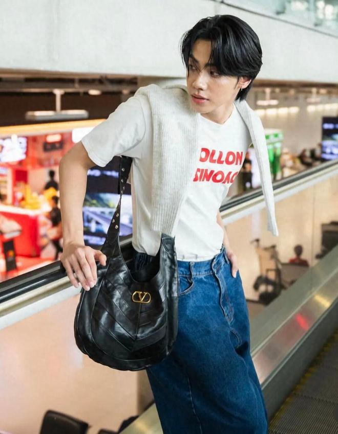 挖到宝藏了！泰国歌手Peemwasu的穿搭简直是隐藏的时尚教